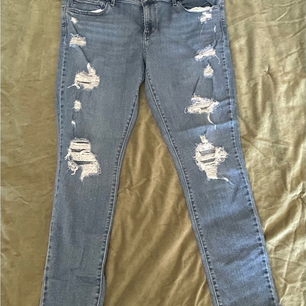 #73 Levi's Blue Distressed Skinny Jeans